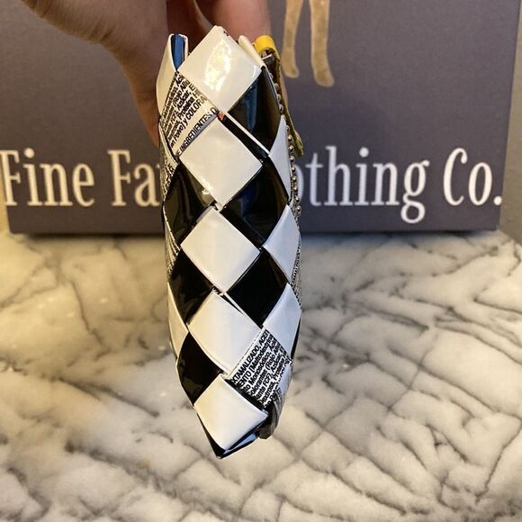 Recycled Woven Paper Clutch - Picture 6 of 12